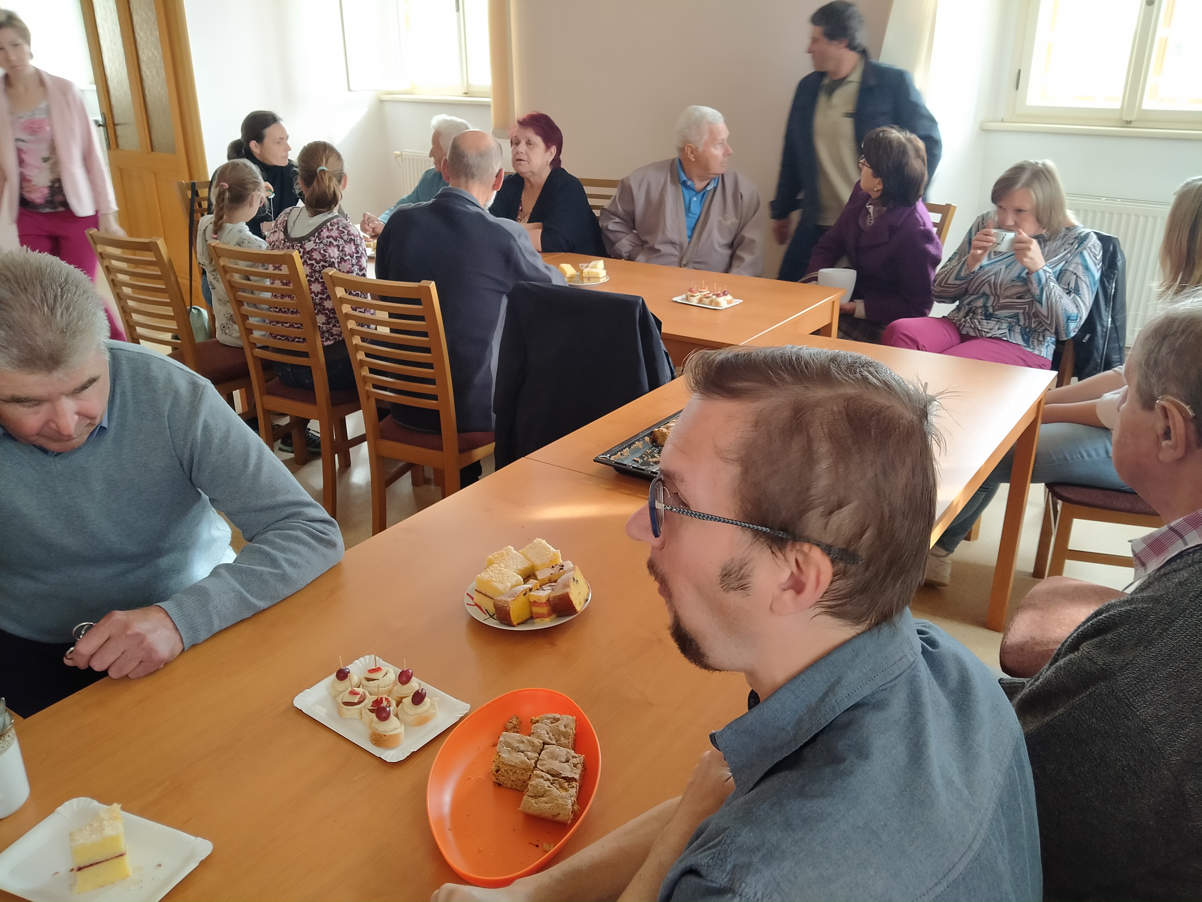 Farní kavárna - fotografie 2