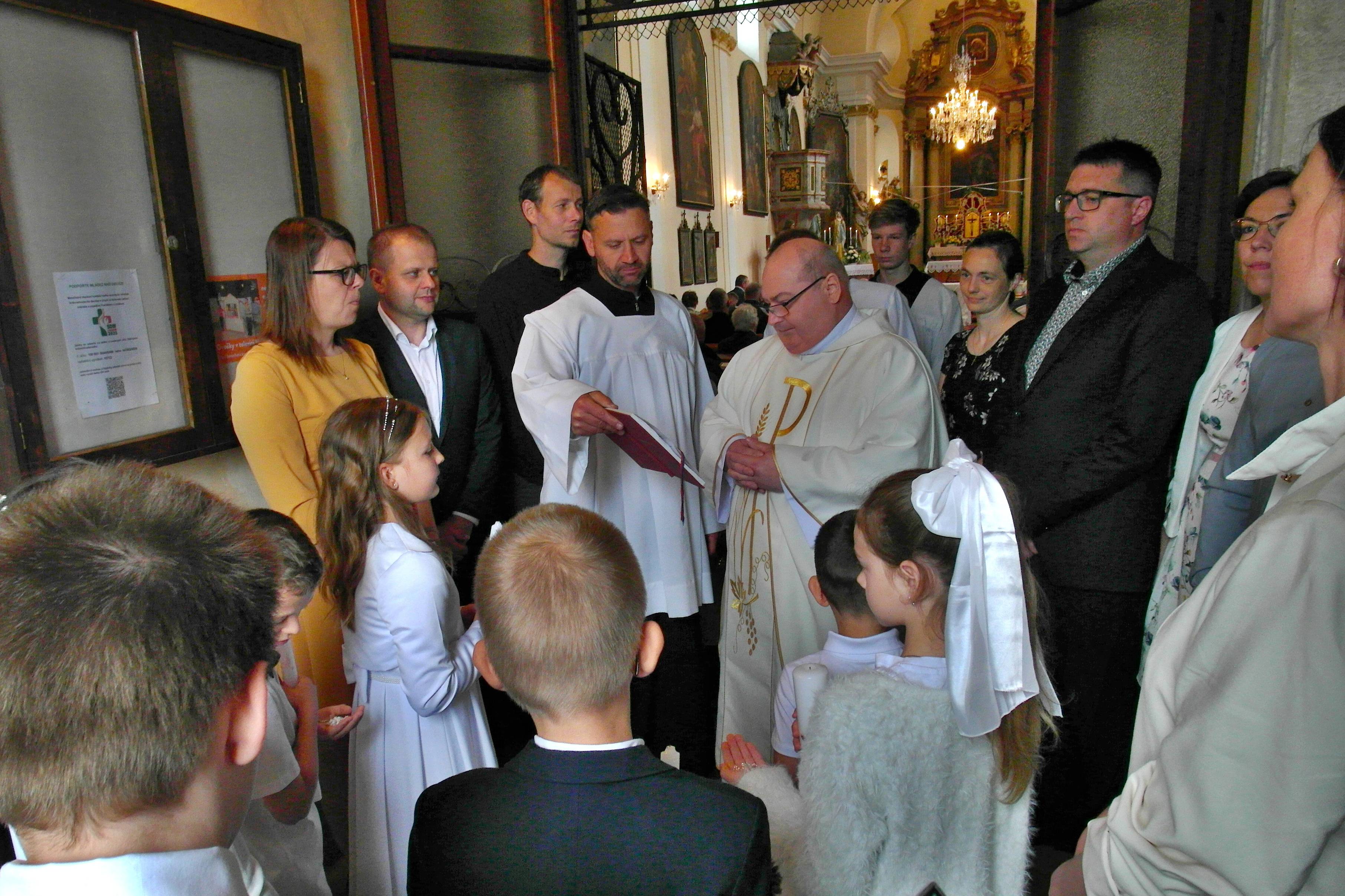 Náhled galerie První svaté přijímání 2024