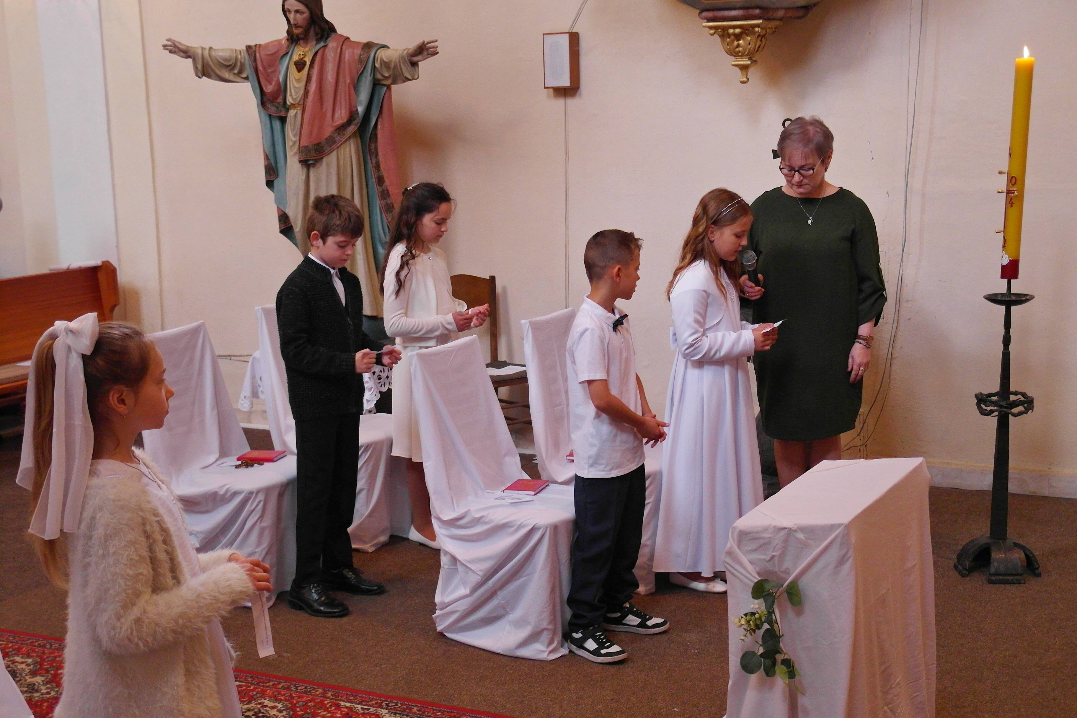 První svaté přijímání 2024 - fotografie 9