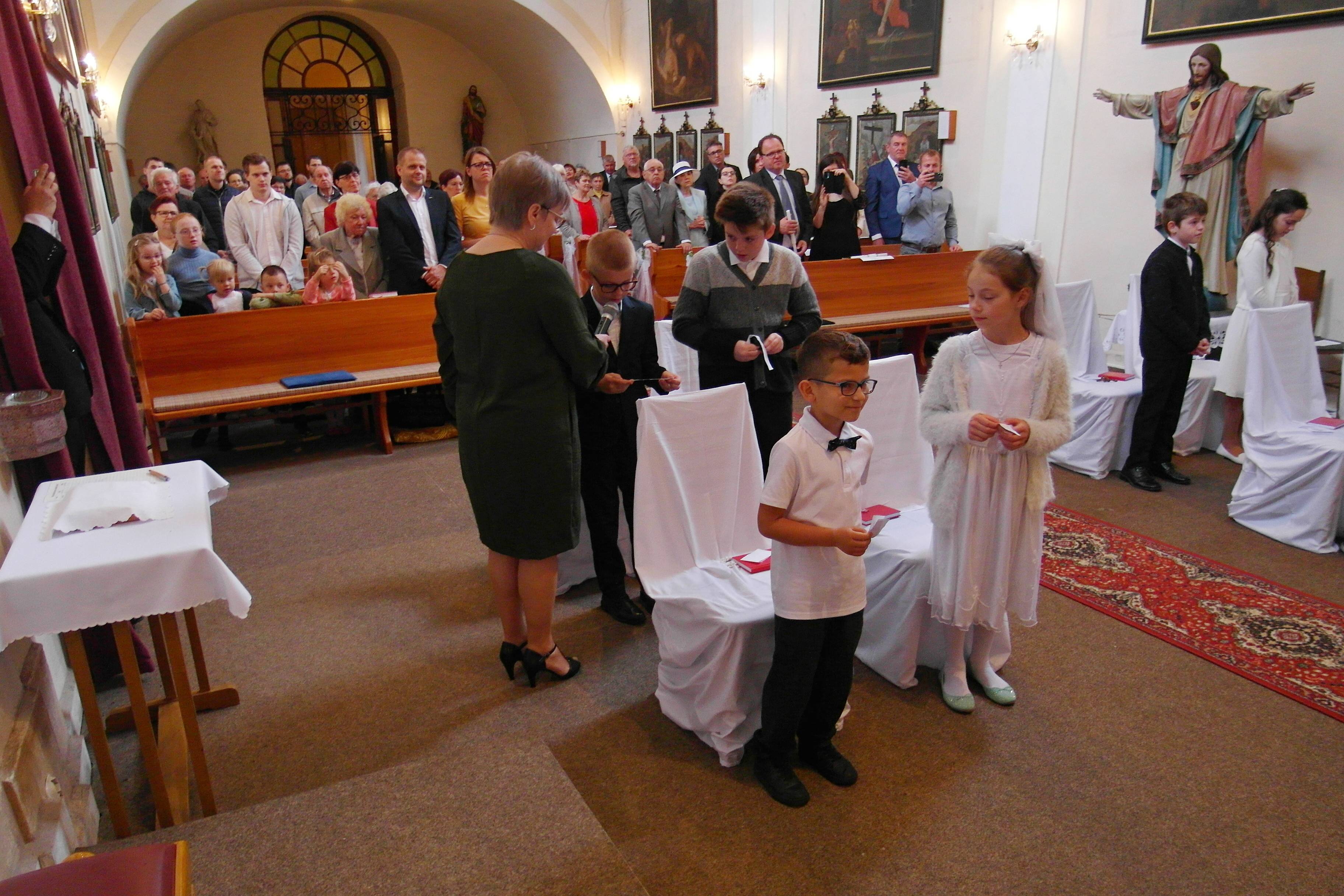 První svaté přijímání 2024 - fotografie 14