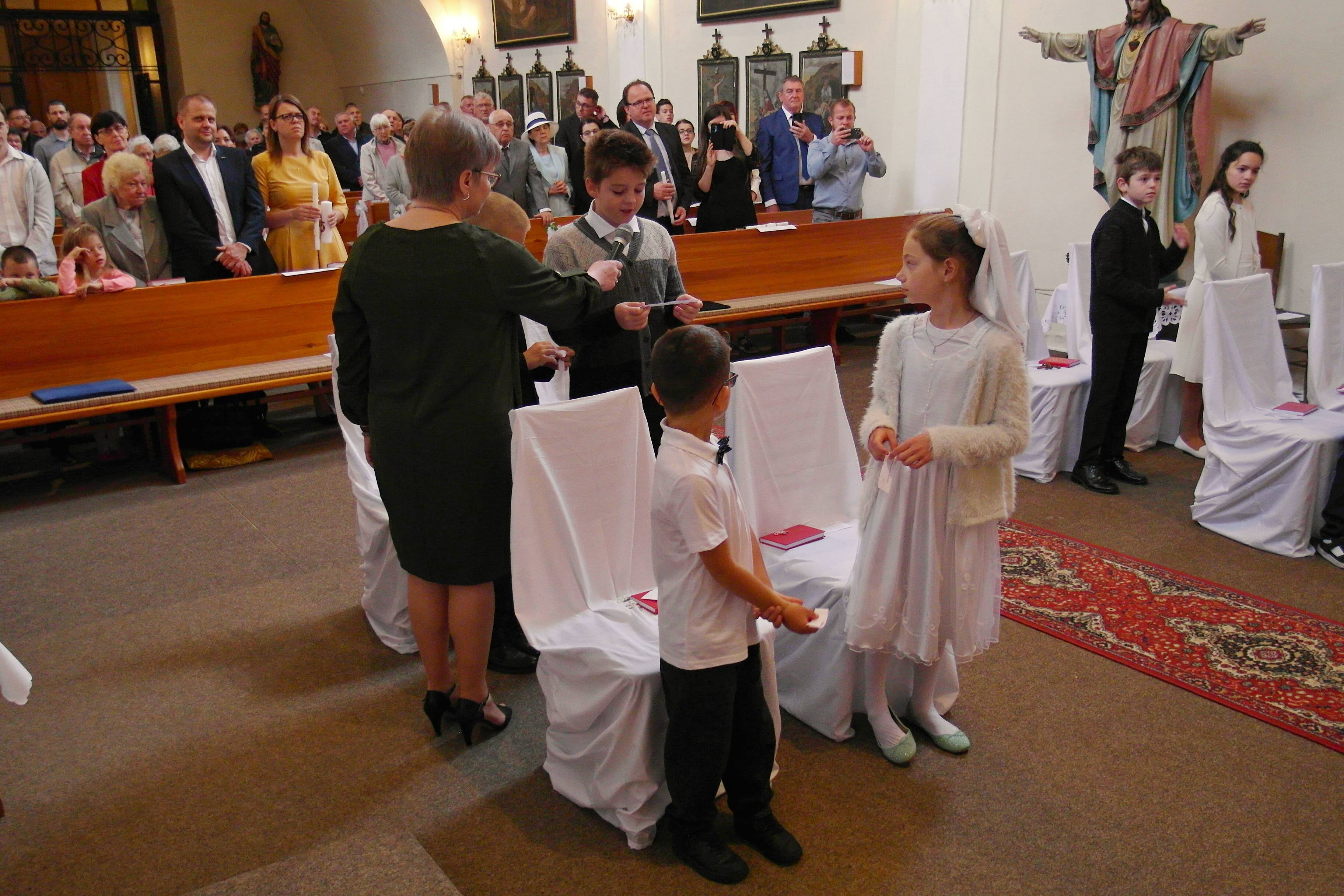 První svaté přijímání 2024 - fotografie 15