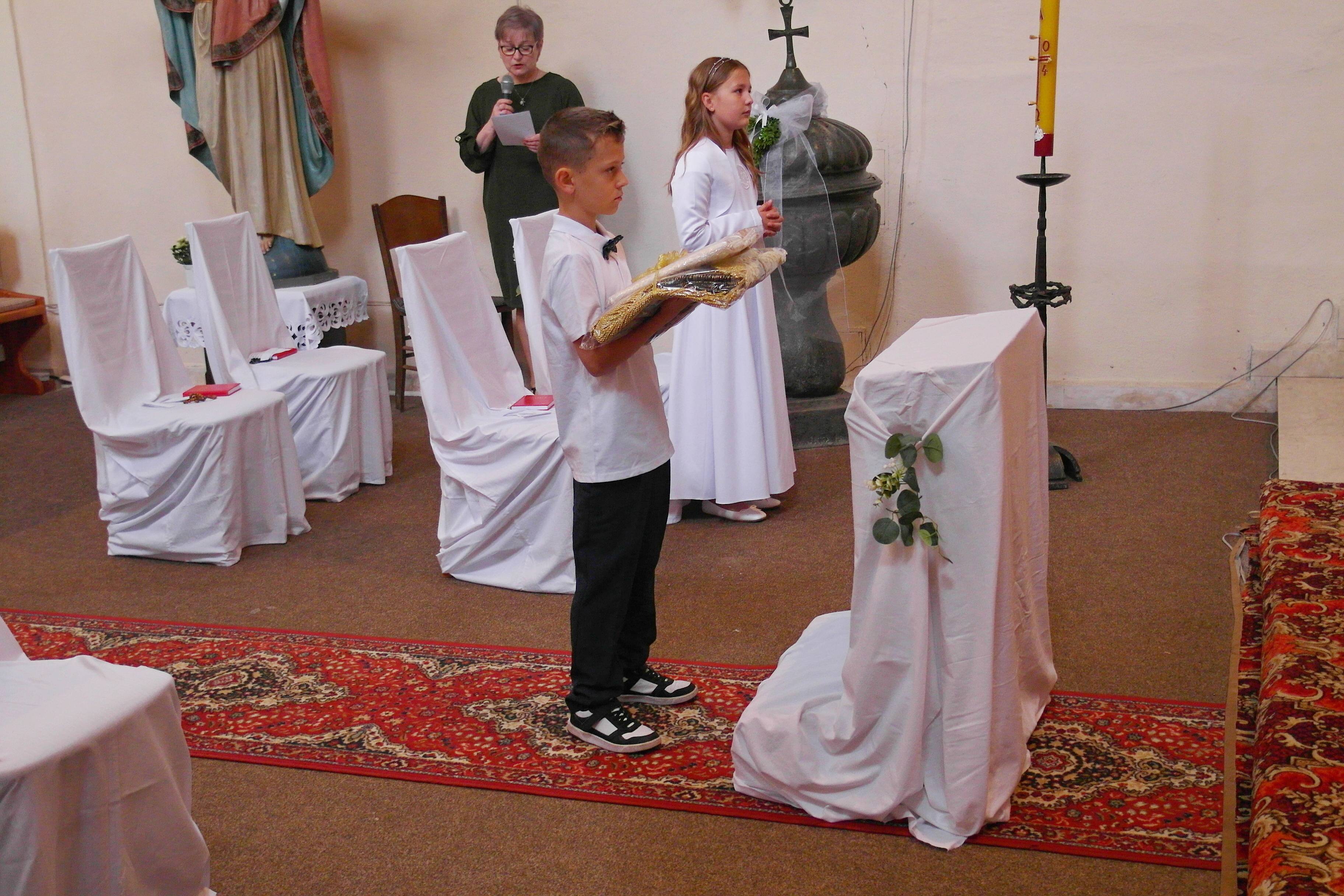 První svaté přijímání 2024 - fotografie 23