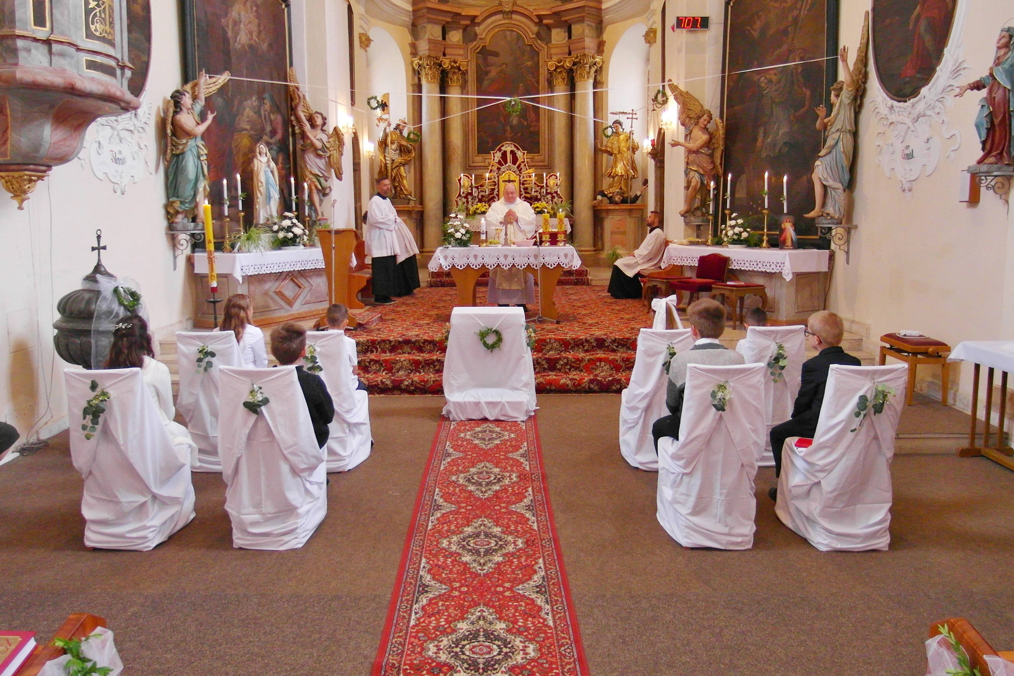 První svaté přijímání 2024 - fotografie 37