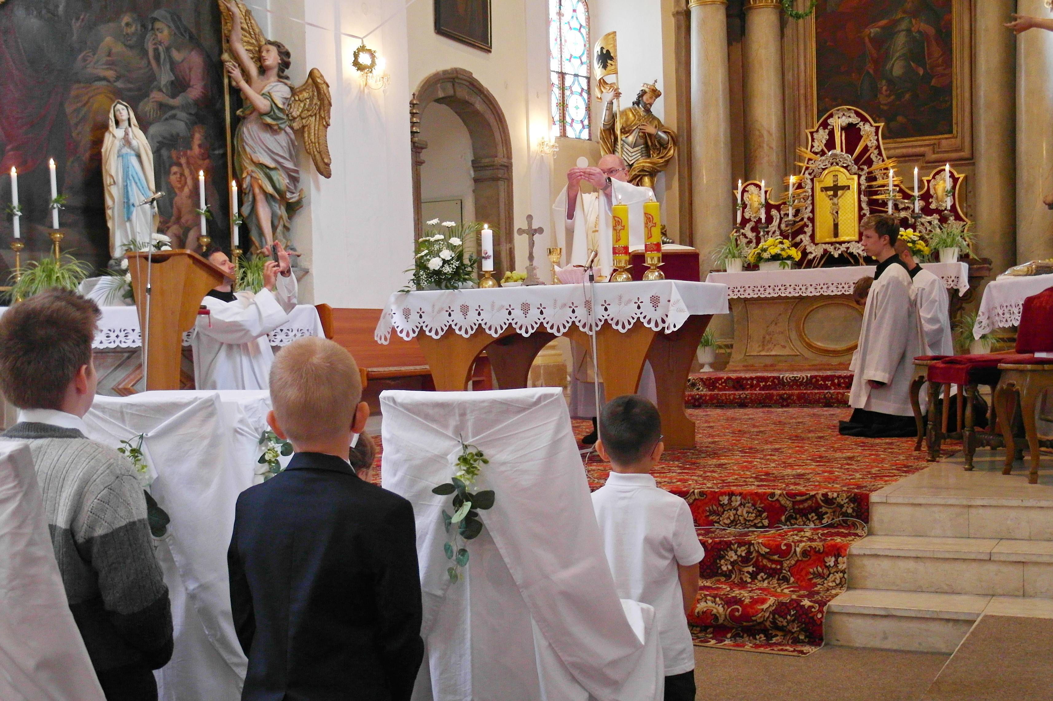 První svaté přijímání 2024 - fotografie 39