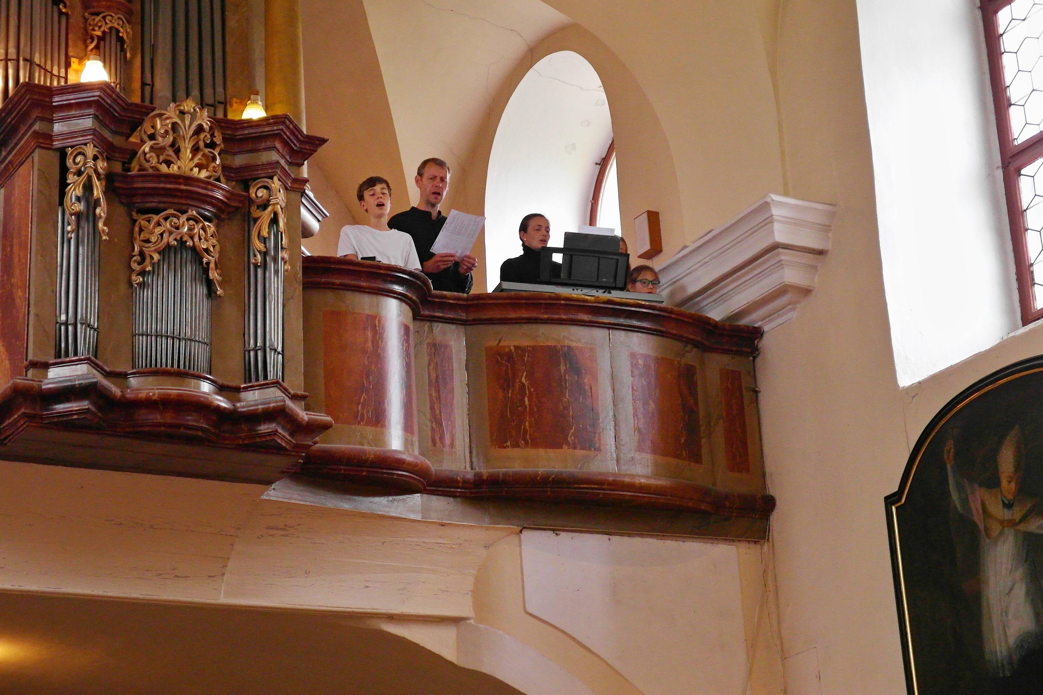 První svaté přijímání 2024 - fotografie 58