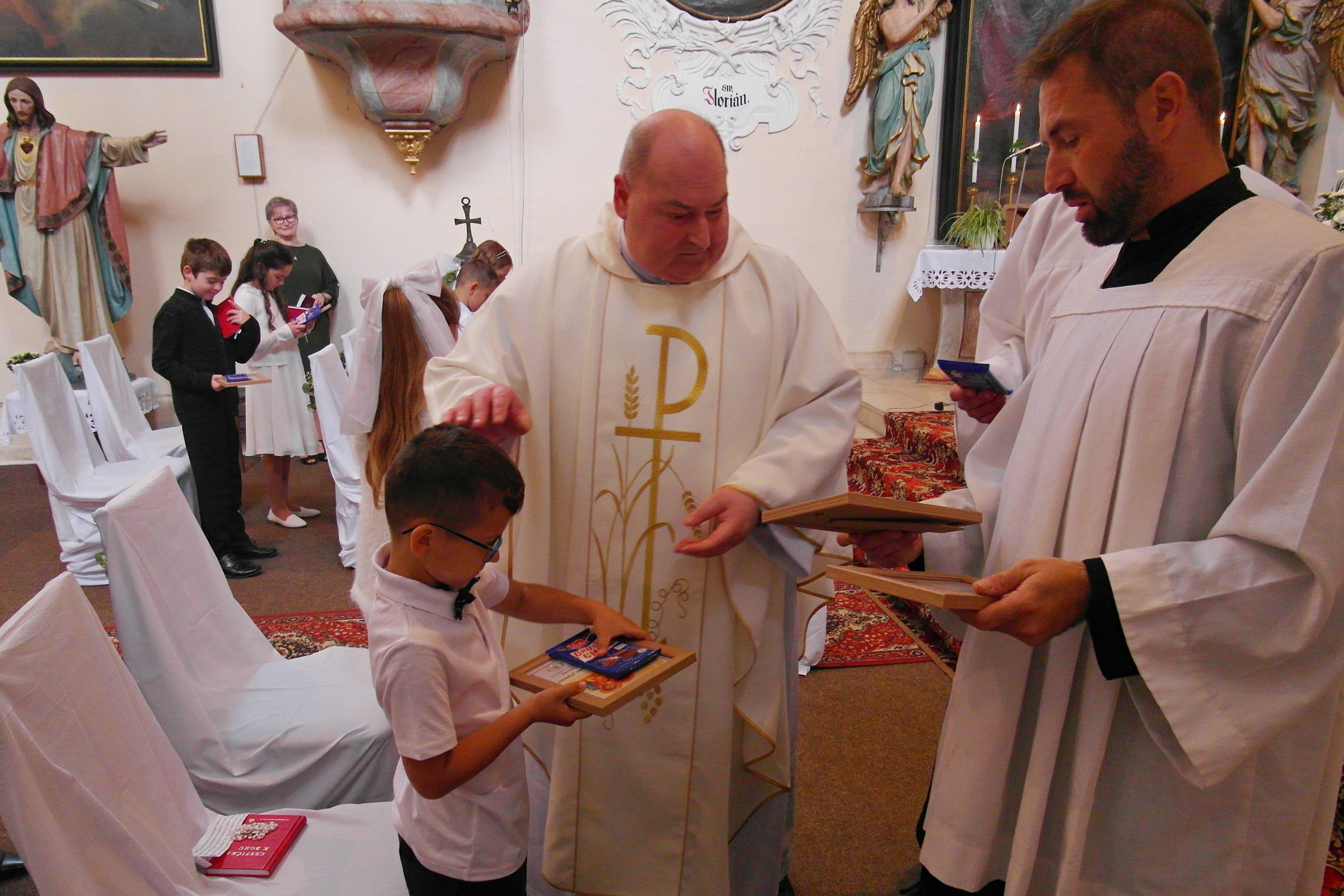 První svaté přijímání 2024 - fotografie 66